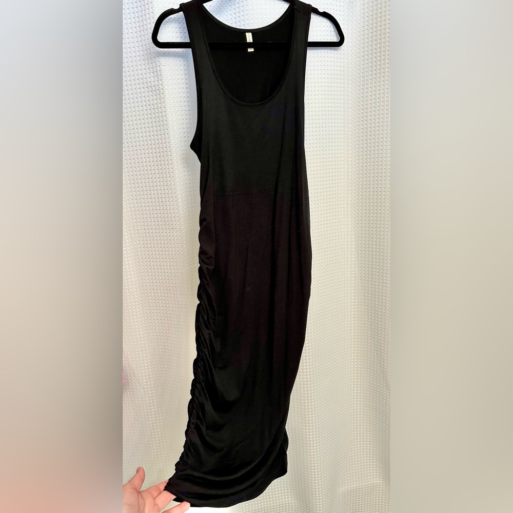 Black Solid Ruched Fitted Maternity Bodycon Midi … - image 6